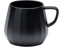 京陶 KYOTOH KTK-012 KAKU KAKU(カクカク)シリーズ MUG CUP(マグカップ)300ml ローストブラック 平たいハンドルが持ちやすい、やわらかいフォルム。 しずくのような丸いフォルムが気分をなごませる、コーヒーに最適。