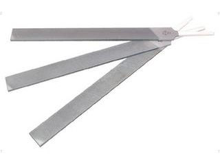 クロームファイル　N　＿CSR9VN/CSR9VN//チューンナップ作業での滑走面の仕上げ、エッジ研磨用として使用。クロームファイルで定評のある「ヴィエラ社」のフィンランド鋼最強ファイル。サービスマンも愛用する切れ味抜群の逸品です。仕様：250x20mm、クローム加工中目（中仕上げ）14歯_/_cm 商品情報 メーカー品番CSR9VN__ CSR9VN__　