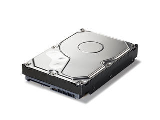 発売日：2012年1月下旬リンクステーション対応交換用HDD。簡単な操作で交換可能。本製品は、RAID 1対応のリンクステーションシリーズでご利用いただける交換用ハードディスクです。RAID 1機能は、2台のハードディスクに同じデータをそれぞれ保存することで、万が一の故障時にもデータを守れるのが特長となっています。このため、片方のハードディスクが故障した場合、本製品を用いてお客様自身で交換・復旧が可能です。ネジなど外すことなくすばやく取り換えいただけます。■ 幅広い製品の交換用HDDとして対応 リンクステーションシリーズ（2ドライブモデル）共通の交換用内蔵HDDとして対応。 対応製品を複数お使いになる場合でも、効率的に交換用HDDをストックすることができます。ユーザー側で故障時のドライブ交換が可能。幅広い製品の交換用HDDとして対応。RoHS指令準拠。 商品情報 動作環境[対応機種]LS-WVL/R1J、LS-WVL/R1、LS-WXL/R1J、LS-WXL/R1、CS-WVの各シリーズ製品仕様[HDD容量]3TB幅105mm高さ30mm奥行き170mm重さ700g OPHD3.0TLS　