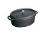 staub/ストウブ ホーロー鍋 RST3501 ピコ・ココット オーバル(11cm)/ブラック プロユース(業務用)として販売されている国内正規販売ルートの商品です。家庭用に付属されている生涯保証書(シリアルナンバー)は付属されておりません。予めご了承ください。