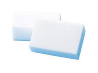 【特長】水拭きだけでしつこい汚れを根こそぎ除去します。水アカがこびり付いた洗面台の洗浄に最適です。【用途】水アカがこびりついた洗面台の洗浄。【仕様】縦(mm)：83横(mm)：125厚さ(mm)：32色：ホワイト【材質/仕上】メラミンフォーム 商品情報 オレンジブック発注コード296-8151質量10(g)原産国ベトナム FU386000XMB　