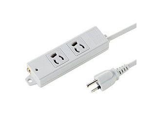TAP-KS2-1X5●3P抜け止め、VCTFコード仕様、3Pプラグ(絶縁キャップ付き)のタップです。●電源状態が確認できる通電ランプ付きです。●裏面にマグネットが付いているので、スチールのデスクなどに仮固定することができます。メンテナンスがしやすく便利です。●差込口部分に熱・衝撃に強いユリア樹脂を採用して二重構造にしています。●トラッキング火災予防に有効な絶縁キャップ付き3P(接地付き)プラグです。●ゴミが少なく、環境に優しい簡易ビニール袋パッケージを採用しています。■ケーブル長:0.4m■コネクタ:USB Aコネクタ-バラ4P オス赤 POWER(VCC)白(-Data)緑(+Data)黒(Ground)TAPKS21X5　
