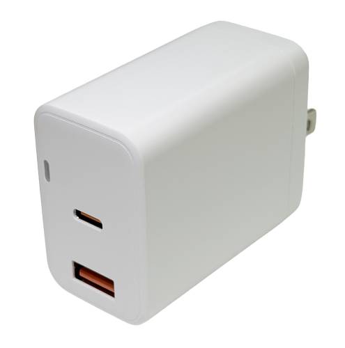 ●耐雷サージ機能内蔵(バリスタ性能3000V)●USB PD急速充電対応●次世代半導体GaN(窒化ガリウム)を採用。効率が高く、安定した高出力充電が可能●PPS対応で機器に合った最適な給電が可能●携帯に便利な折りたたみプラグ式●耐雷サージ機能内蔵(バリスタ性能3002V)●USB PD急速充電対応●次世代半導体GaN(窒化ガリウム)を採用。効率が高く、安定した高出力充電が可能●PPS対応で機器に合った最適な給電が可能●携帯に便利な折りたたみプラグ式●急速充電にはUSB PD対応ケーブルが別途必要となります。●PPSは対応機種でのみご利用いただけます。【入力】AC100-240V 50/60Hz 1.2A 【出力】Type-C:5V/3A、9V/3A、12V/3A、15V3A、20V/2.25A(45W). PPS:5-11V/4.5A. USB-A:5V/3A、9V/2A、12V/1.5A(18W). Type-C+USB-A:27W+18W. 【インターフェース】Type-C(メス)x1、USB-A(メス)x1 商品情報 製品タイプAC/DC電源電気用品安全法(PSE)適合J-Moss対象外 FS-SP45AC-WH　