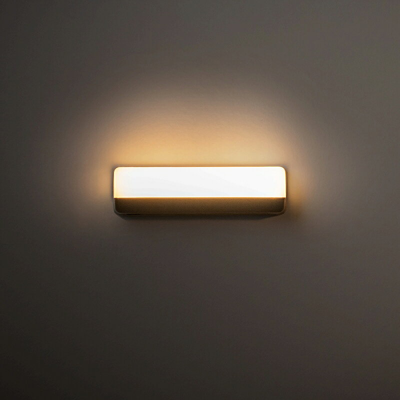musashi onlineのかげあかり LED センサーライト 壁面照明 間接照明 誘導灯 充電式 USB 簡単取付 玄関 廊下 階段 リビング 寝室 洗面所 トイレ 壁が傷つきにくい 人感センサー インテリア 北欧 シンプル モダン モノトーン ミニマル ナチュラル ホワイト グレー グレージュ 母の日 ギフト｜アングル3