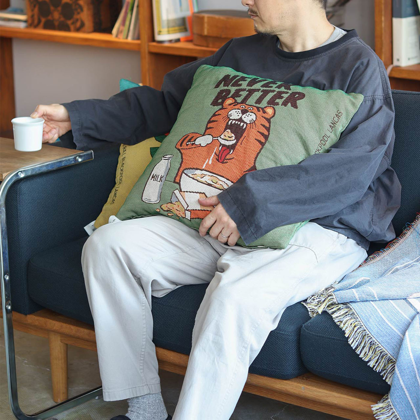 (25������ݥ���Ⱥ���10��)POST GENERAL(�ݥ��ȥ����ͥ��) TO-GO CUSHION COVER / �ȥ����������å���󥫥С� �����ȥɥ� ����ƥꥢ �������P10��