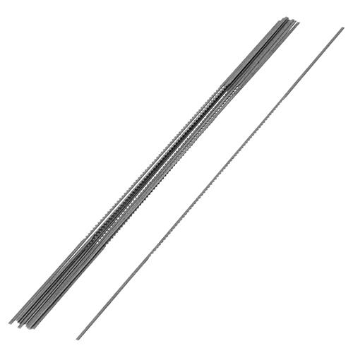 電動糸鋸交換刃です。[用途]プラスチック・木工用。[機能]厚さ5mmまでのプラスチック、または20mmまでの木材に向いています。[仕様]●10本入。●全長：150mm。●厚み：0.45mm。●幅：1.38mm。●山数：65。●山並み目。[材質]●SK4。[注意事項]不適切な取り扱いは重大事故につながりかねません。電動本機の取り扱いに関してはメーカー取り扱い説明書をよく読み、安全に使用して下さい。使用中は保護メガネ、保安帽、防振手袋など安全具を着用してください。[その他]能力以上の厚さの材料への使用は止めてください。加工物が振り回されないようにしっかり保持して下さい。
