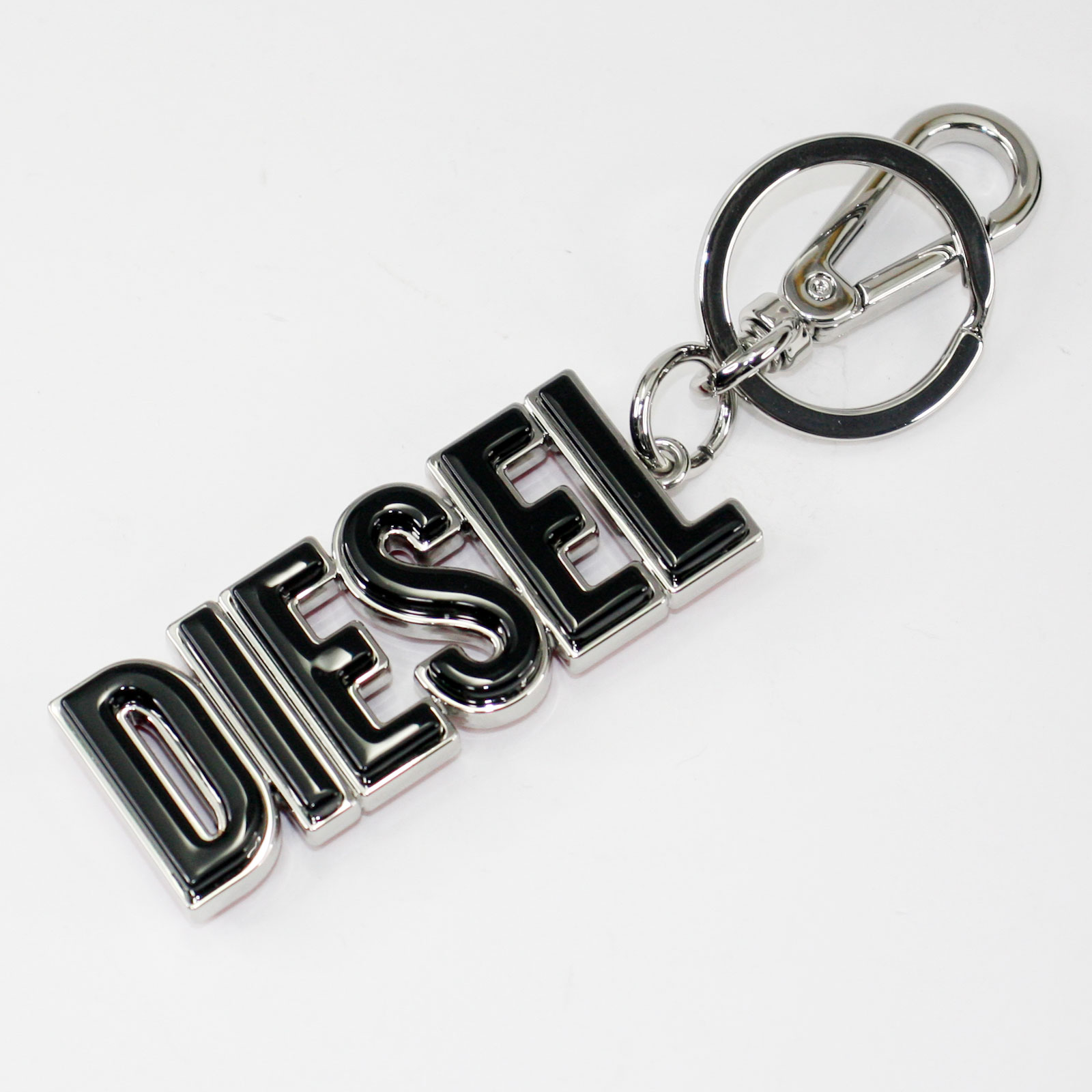 乐天商城 - 【送料無料】2026春夏新作 ディーゼル DIESEL キーホルダー キーリング バッグチャーム キーチャーム メンズ レディース ユニセックス X10294 P8097 HA628 DSL 3D KEY RING ブラック×レッド×シルバー【ブランド】【プレゼント】