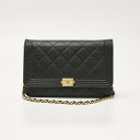 【中古】CHANEL シャネル キャビアスキン ボーイシャネル チェーンウォレット 長財布 キャビアスキン ブラック×ゴールド 22番台