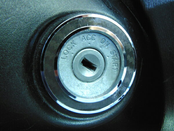 TOYOTA トヨタ Vitz ヴィッツ 専用 キーリング ブラックカーボン