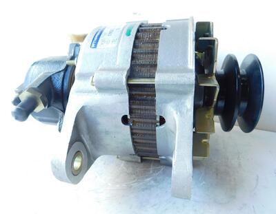 【中古】●オルタネーター●日立製　日産UDトラック用　LR240-25/23099-Z5563【新古品・コア返却不要】※..