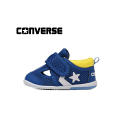 CONVERSE LITTLE SUMMER 9(コンバース リトルサマー 9) 【ベビー】ベビーコンバース 通気性の良いメッシュ サンダル 軽量 ワンベルトタイプ 歩行をしっかりサポート フィット感 正規代理店 ビビッドな色合いと実用性を兼ね備えた、ベビーにぴったりの一足です インファント向けモデル。アッパーには通気性の良いメッシュ素材を使用し、履き口には柔らかなフォームを配してフィット感を高めています。お子様が安心して歩けるよう、軽量でありながら屈曲性に優れたソールを採用しており、初めての歩行をしっかりサポートします。また、ワンベルトタイプのデザインは、親御さんが子どもの靴を簡単に脱ぎ履きさせることができるため、忙しいお出かけの際にも便利です。夏を思わせるポップで明るいブルー/イエローとピンク/ターコイズの2カラー展開。ビビッドな色合いと実用性を兼ね備えた、ベビーにぴったりの一足です。 5