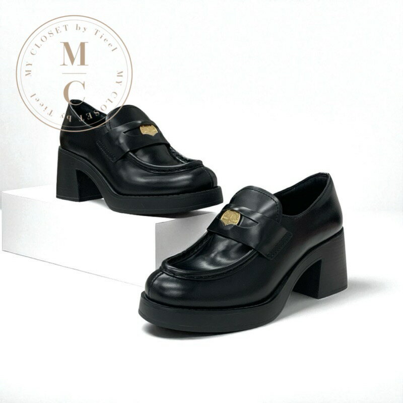 ミュウミュウ MIUMIU ローファー 革靴