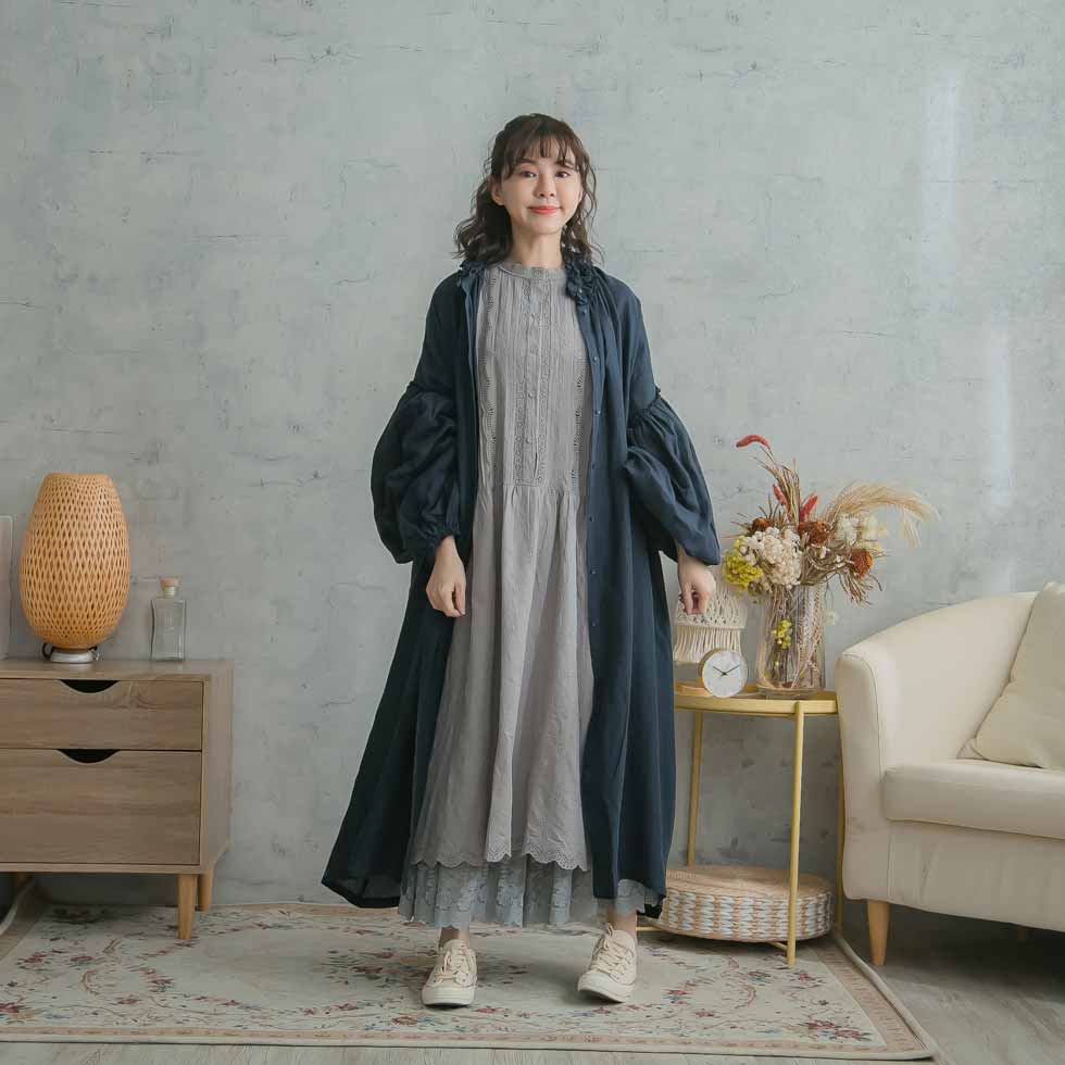 【完売御礼】 ワンピース 長袖 刺繍 レース リネン ロング ワンピース 春夏新作 【 ネイビー 紺色 】全4色】 長袖 リネン 100% 麻100% 天然素材 スカラップレース 春服 春物 春用 春夏 夏服 夏物 夏用のサムネイル