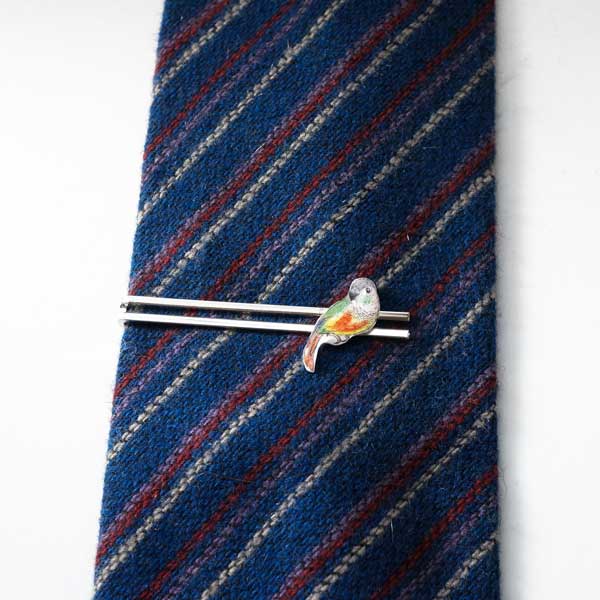 リュネット ホオミドリアカオウロコインコ ぷくぷく ネクタイピン