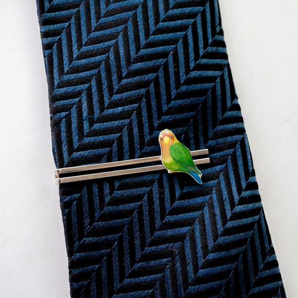 リュネット コザクラインコ 見返り美人 ぷくぷく ネクタイピン ラブバード