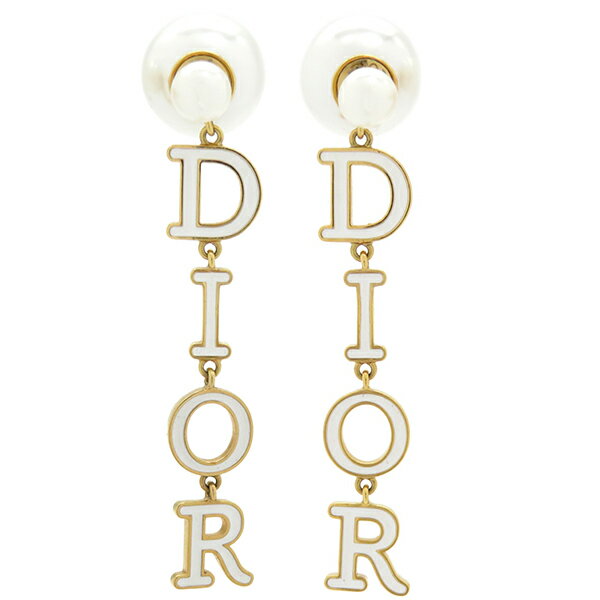 検索用キーワード： 【【 ディオール DIOR ピアス パール ロゴ ドロップ GP/フェイクパール ホワイト×ゴールド白 スイング ゴールド金具 - レディース定番 人気 美品 【中古】】 【ディオール DIOR】【-】▲クリックで拡大されます ディオール DIOR ピアス パール ロゴ ドロップ GP フェイクパール ホワイト×ゴールド 白 スイング ゴールド金具 - レディース定番 人気 美品 【中古】 管理コード240500419667 全体コンディション詳細：ご使用や保管により軽度のダメージがございますが、比較的状態の良いお品です。※画像、コメント欄参照コンディション詳細：中古美品パールに微細な小傷、金具に僅かな擦れやくすみがございます。 【大阪 南船場】5号店　TEL 050-5510-8332　 11:30～20:00 年中無休(年末年始を除く) ブランド ディオール 型番 - 色 ホワイト×ゴールド 素材 GP / フェイクパール サイズ 14 x 63mm※採寸方法の詳細はこちら 重量 9.6g 付属品 付属品なし エアウイク 240513 OB 他のディオールの商品はこちら 他のピアスはこちら