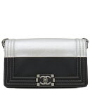 \最大3万円割引クーポン数量限定 7/11まで/ シャネル CHANEL ショルダーバッグ ボーイシャネル カーフ シルバー×ブラック シルバー金具 黒 バイカラー ココマーク 21******【中古】
