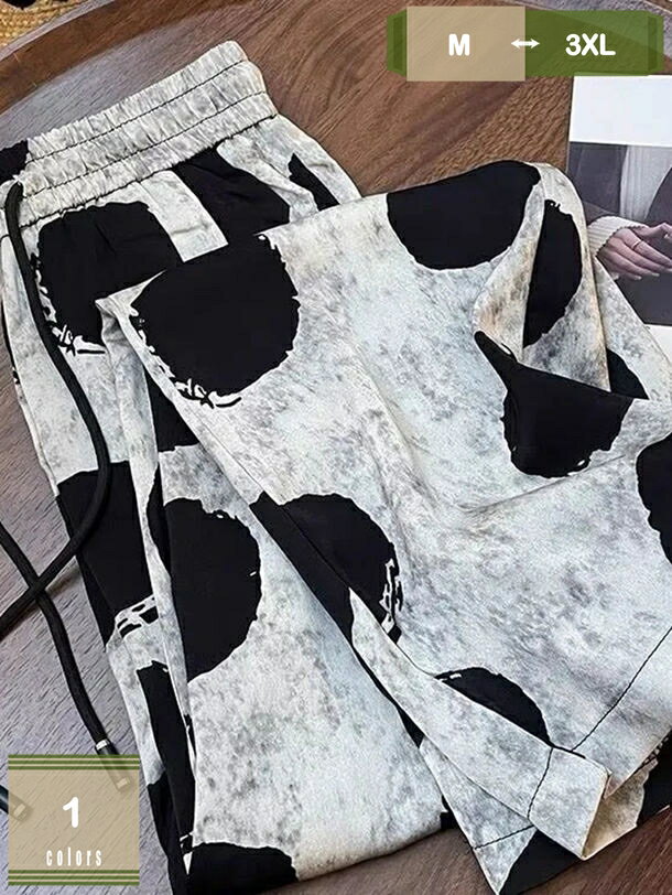 表地：ポリエステルメイン素材：ポリエステル【サイズ（cm）】M パンツ丈：95cm ヒップ：92cm L パンツ丈：96cm ヒップ：96cm XL パンツ丈：97cm ヒップ：100cm 2XL パンツ丈：98cm ヒップ：104cm 3XL パンツ丈：99cm ヒップ：108cm 実物と同様の写真を掲載できるよう努力をしておりますが、撮影シーンや、お客様のモニター・環境設定により、商品の色・素