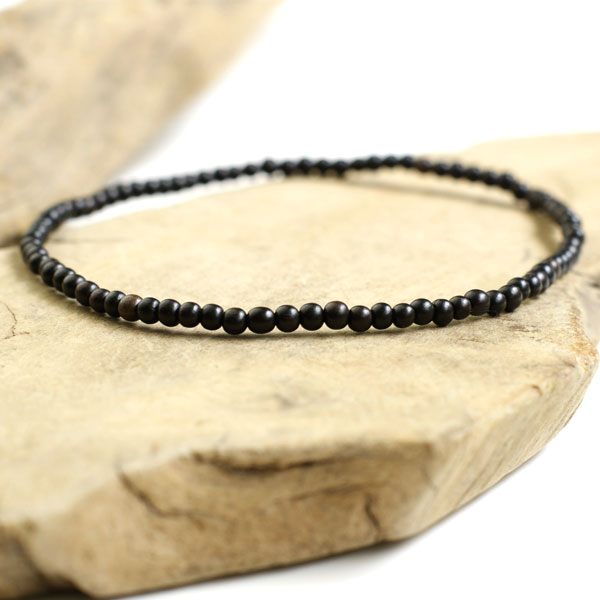 ■エボニー　3mm　アンクレット 夏に欠かせない足元のオシャレアイテム 控えめなサイズが主張しすぎなくさらりと着けられる 自然の風合いと艶のあるエボニー ■エボニー　約3mm ■アンクレットサイズ　内周 約21cm　約22cm 約23cm　...