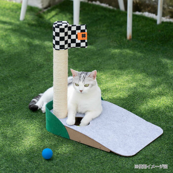 商品説明 猫ちゃんと一緒にLet's Play Golf!!ゴルフのパターマット型のキャットスクラッチャーです。中に入れて遊べる3種のボール付きで、ボールを追いかけたり、探したり、カップから取り出したり、オーナーさんと一緒に楽しめます。サイザル麻のピンフラッグで爪とぎもバッチリ。フラッグ部分には、キャットニップも入っています。【商品説明】「MewooFun」は中国で生まれた小動物・猫用品を取り扱うブランドです。トレンドを押さえた高いデザイン性と実用性、ペットオーナーの立場や経験に基づいて設計された製品は耐久性にも優れ、ペットにとって安全な素材を選んで作られています。独創的で創造的なデザインは、ペットと暮らす毎日に新鮮な喜びをもたらしてくれるでしょう。 【製品仕様】素材：木、ポリエステル、金属企画／製造：日本／中国組立時寸法：43 x 46.5 x 29 cm、重量：1.4kg【注意事項】床を傷つけないようにカーペット等の上に設置してください。