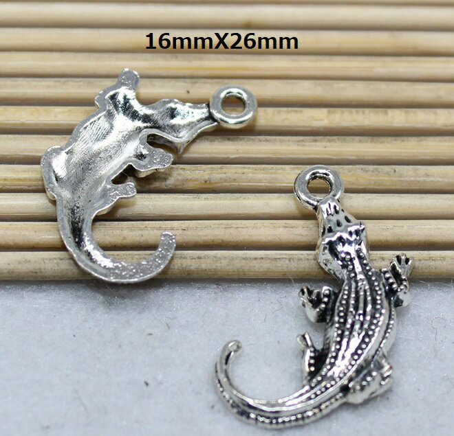 ワニ チャーム ピアスパーツ アクセサリーパーツ 1個