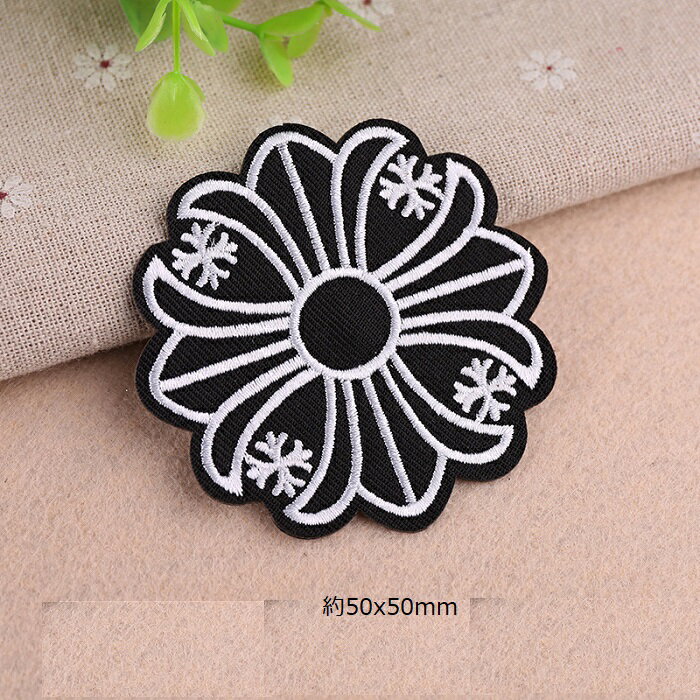 クロス 十字架 ハロウィン ワッペン アップリケ アイロン対応 1枚