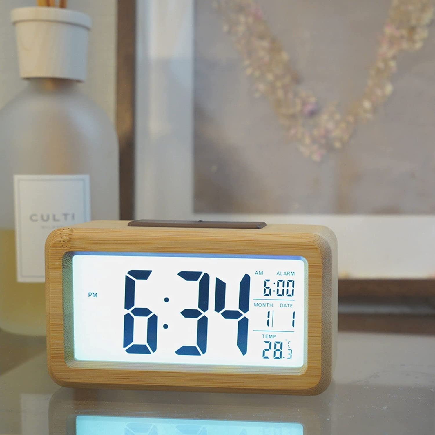 デジタル アラーム時計 インテリア 置き時計 小さい 天然竹 目覚まし時計 かわいい スヌーズ機能 光センサー 液晶バックライト付き 温度計 電池式 ベッドルーム リビング 持ち運び便利