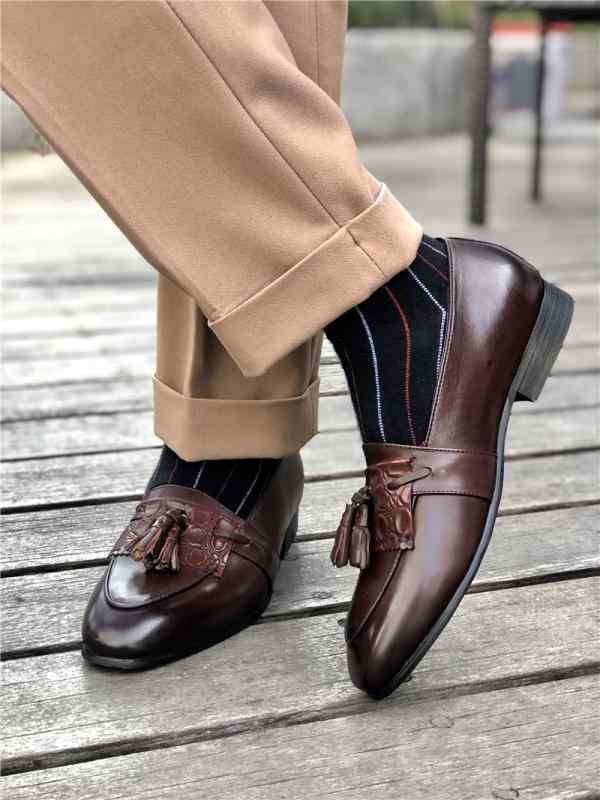 ローファー メンズ 紳士靴 シューズ フリンジ タッセル おしゃれ ブリティッシュ 韓国 スリッポン カジュアル 革靴 ブラウン ブラック