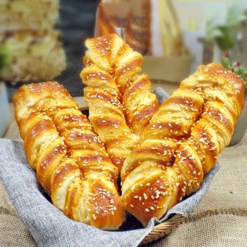 食品サンプル 本物そっくり リアル ゴマ蒸しパン 胡麻花巻 ブレッド 精巧な作り インテリア 置物 オブジェ ホームデコレーション ディスプレイ ショーウィンドウ 撮影小道具 フォトプロップス 教育用教材 知育玩具 学習玩具(x2)