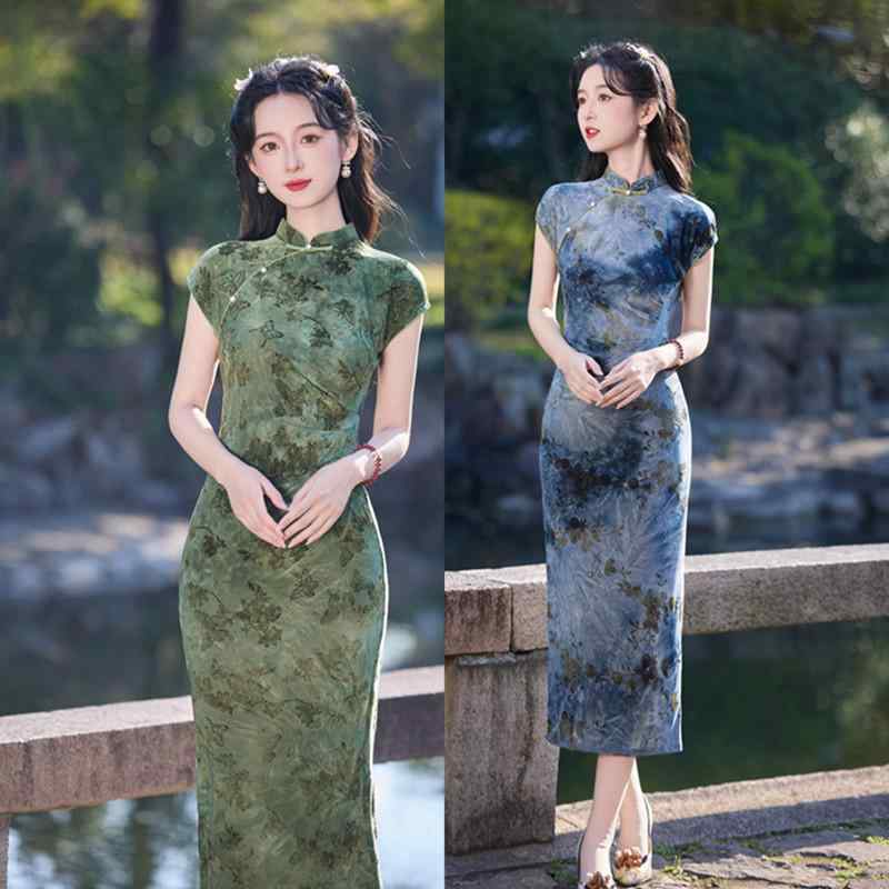 チャイナドレス レディース 新中式 国風改良 タイダイ柄 フロッキー加工 ロング丈 スタンドカラー 三分袖 スリムフィット 微ストレッチ 上品 エレガント レトロ