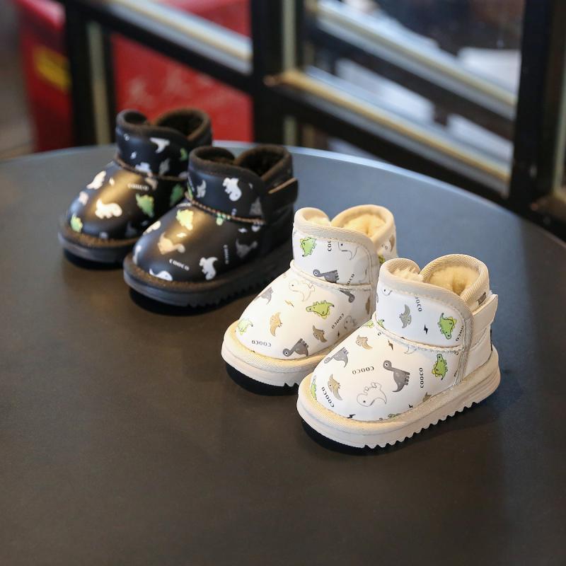 スノーブーツ ベビー 男の子 綿 冬 子供 靴 シューズ 暖かい ソフトソール 滑り止めゴム 恐竜 キック防..