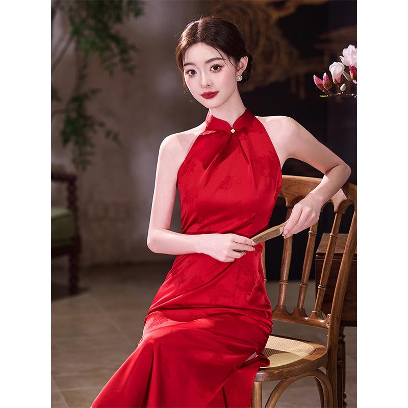 チャイナドレス レディース レッド ノースリーブ ホルターネック ハイ スリット スタンドカラー 斜め前開き 結婚式 披露宴 婚約式 花嫁ローブ 新中華風 レトロ エスニック 春夏