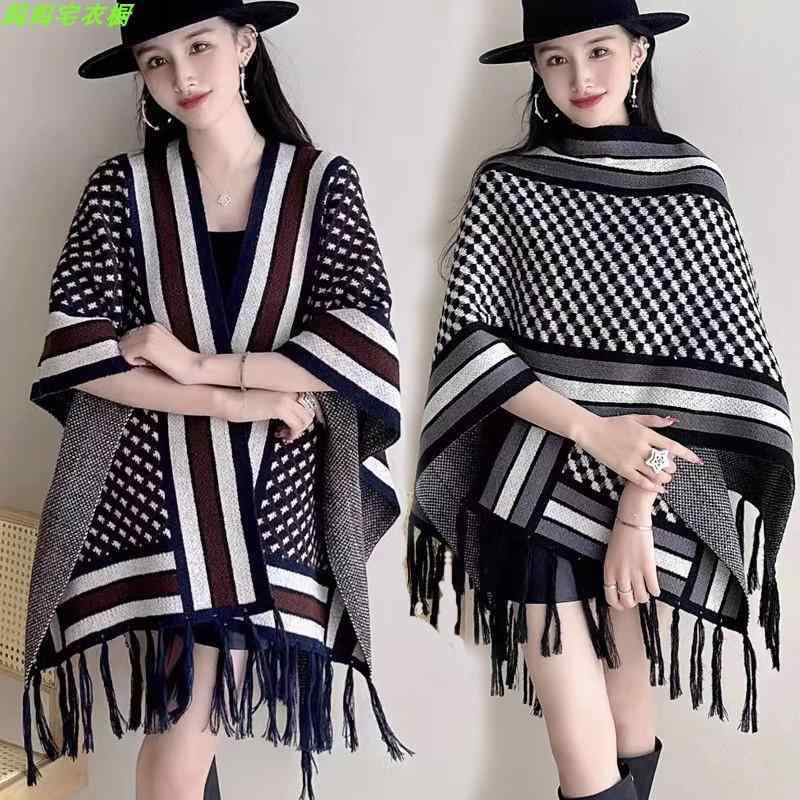 ポンチョ コート 冬 レディース マント ケープ ショール 羽織り 厚手 ゆったり 暖かい おしゃれ 秋 エスニック フリンジ 総柄 ストライプ チェック 青 茶色 カーキ