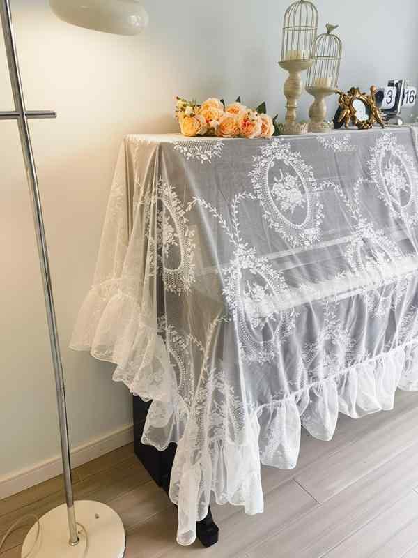 ピアノカバーアップライト インテリア ホコリよけ 模様替え ハーフ レース フリル 刺繍 手洗可能 2サイズ おしゃれ レトロ 鏡 花 白素材: レース
