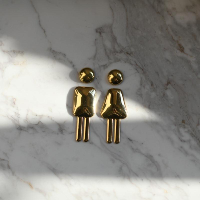 トイレ 看板 表札 サイン プレート ピクトグラム 金属製 お手洗い 洗面所 レストルーム ホテル 病院 商業施設 案内表示 マーク 看板 ドア 小物 個性的 スタイリッシュ おしゃれ 英字