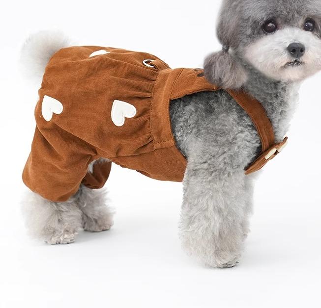 ペット 犬 服 春秋 ドッグウェア 男の子 女の子 小型 お散歩 おでかけ プレゼント かわいい ポメラニアン トイプードル チワワ サロペット風 かぼちゃパンツ クマ ハート 茶色 ピンク