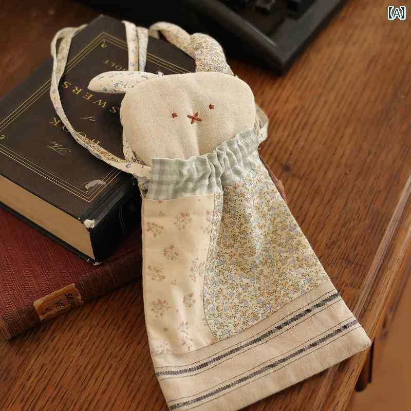 キッズ 子供用 ボディバッグ ポシェット うさぎ カントリー風 ナチュラル かわいい おしゃれ 花柄 外遊び 外出 普段使い レジャー アウトドア お祝い ギフト 学校 幼稚園 保育園