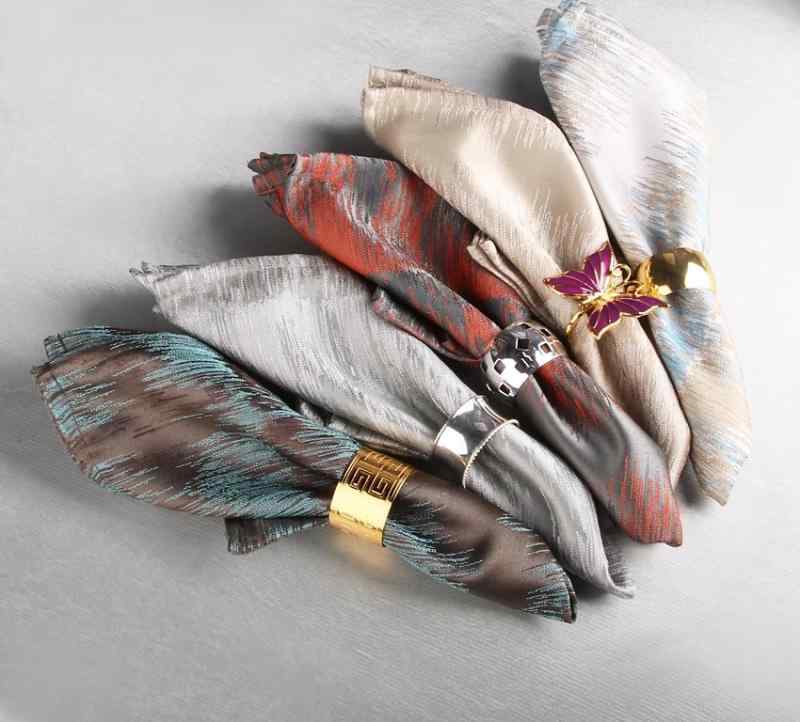 テーブル ナプキン ヨーロピアン 刺繍 厚手 クロス 口布 ダイニング 食卓 小物 四角形 ホテル レストラン 結婚式 パーティ テーブルコーディネート エレガント 青 緑 赤