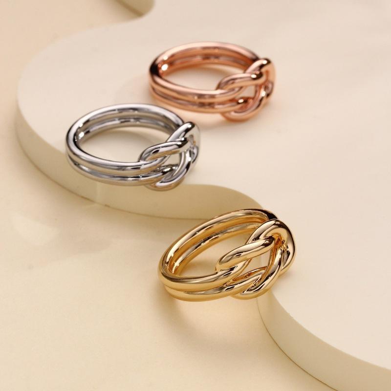 スカーフリング レディース 多機能 結び目デザイン ショールクリップ ミニ 合金製 電気メッキ加工 シン..