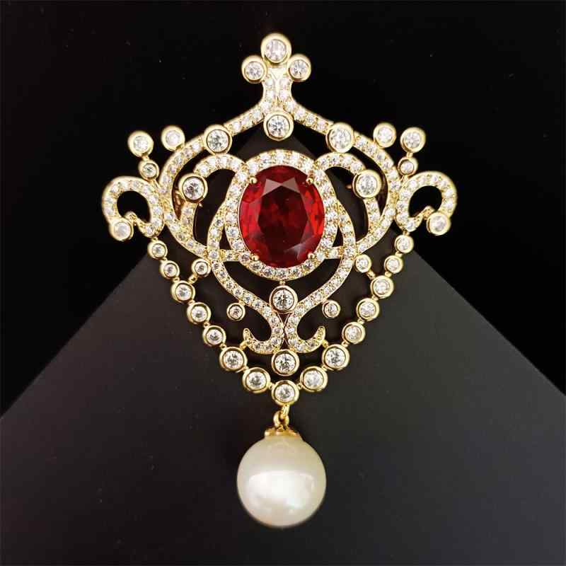 ブローチ レディース 宮廷風 パール ジルコニア エレガント 透かし彫り クラウン アンティーク風 銅製 コート ジャケット ストールピン 結婚式 パーティー ...