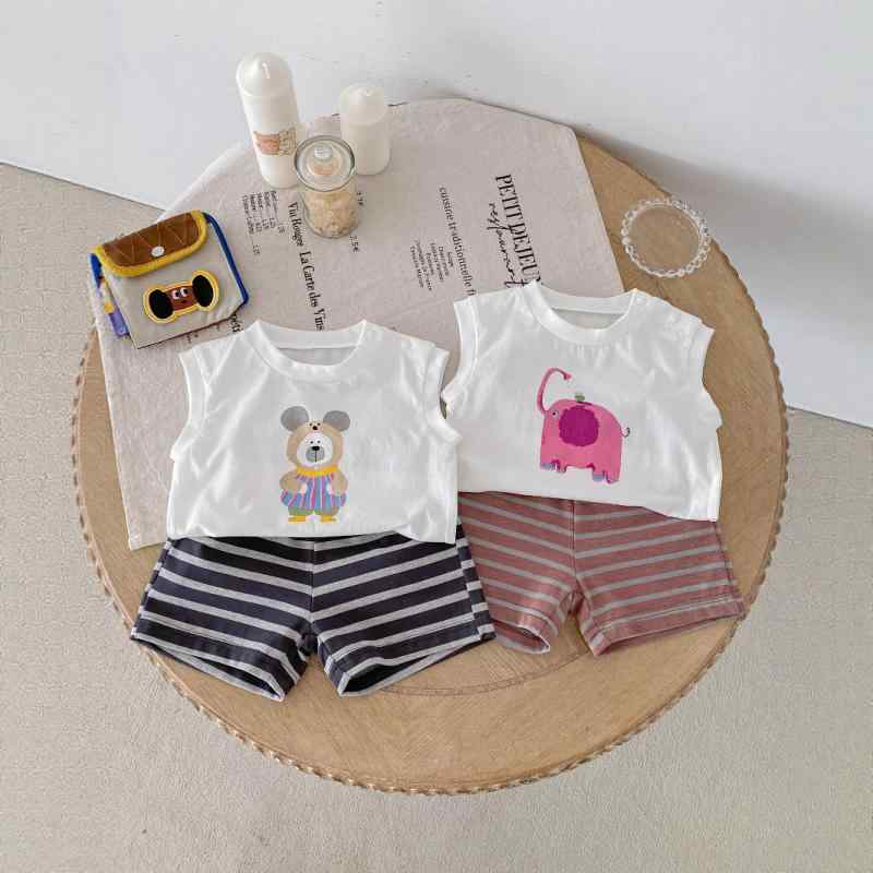 キッズ ベビー 男の子 女の子 兼用 韓国風 クマ ゾウ アニマル柄 キャラクター 半袖 Tシャツ ショートパンツ セットアップ 薄手 綿素材 柔らかい肌触り ルームウェア パジャマ 2点セット 夏服