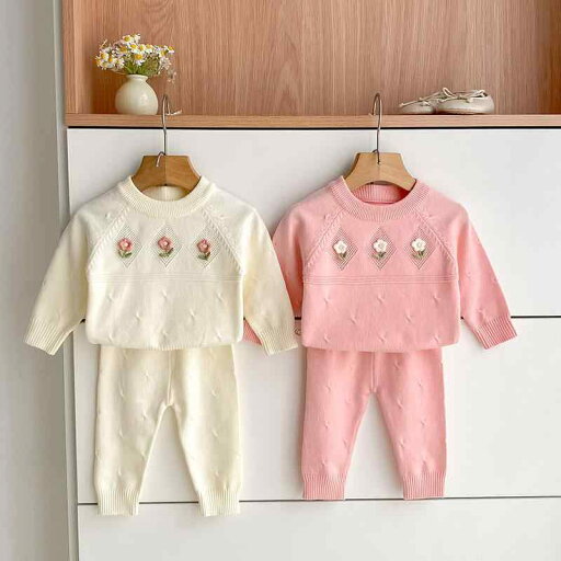 ベビー 女の子 セットアップ 韓国風 上品 ニットジャケット ロングパンツ 2点セット やわらか素材 長袖 秋冬春 1-3歳向け 通園 お出かけ ベビー 女の子 セットアップ 韓国風 上品 ニットジャケット ロングパンツ 2点セット やわらか素材 長袖 秋冬春 1-3歳向け 通園 お出かけ