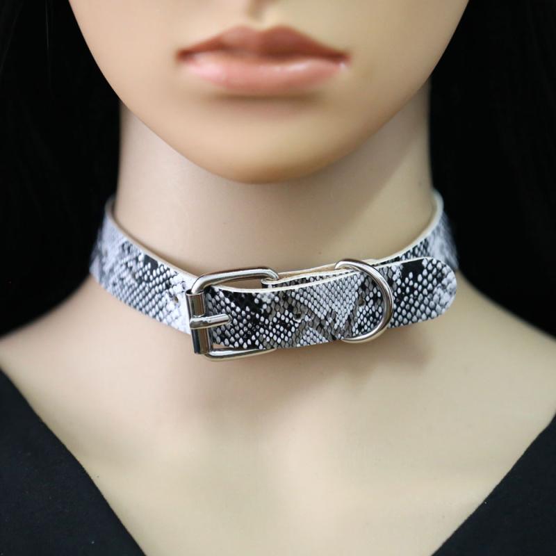 チョーカー レディース レザー ボヘミアン エスニック 個性的 魚柄 蛇柄 ベルトバックル 多色展開 レト..