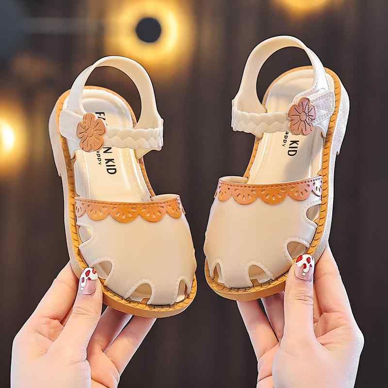 サンダル キッズ 女の子 女児 幼児 小学生 滑り止め 柔らかソール 通気性抜群 プリンセス フェアリー風 花柄 ファーストシューズ 面ファスナー PVC素材 歩きやすい 普段使い 夏用