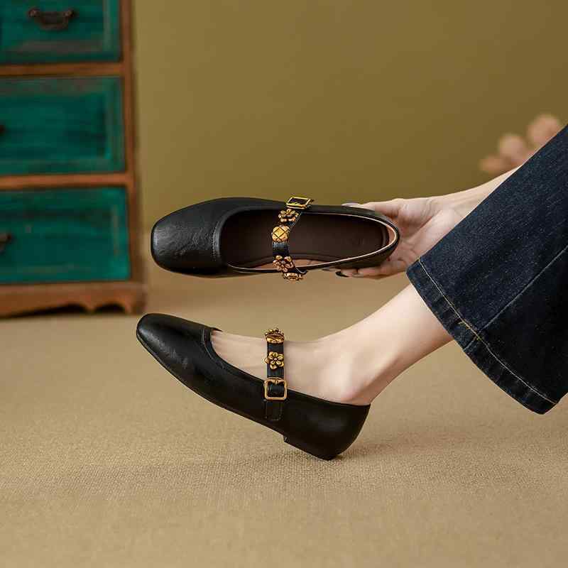 メリージェーンシューズ レディース 通勤 オフィス ラウンドトゥ ローカット メタルバックルストラップ レトロ フレンチスタイル 太ヒール ローヒール ソフトソール オールシーズン 黒 茶