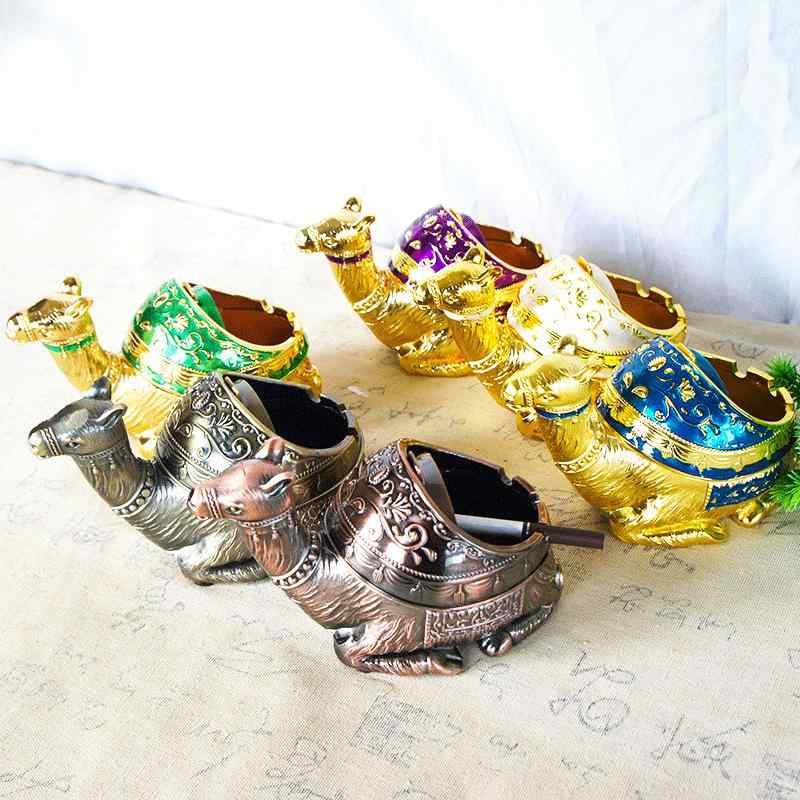 ・主な素材: 合金・スタイル: クラシック・形状: ラクダ・カラー展開: 青古銅、赤古銅、金緑、金紫、金藍、金白・寸法: 約21×9×13cm・使用場所: 家庭、庭園、広場、娯楽施設、オフィス、ホテル、レストラン・贈答品用途: ポイント交換品、ビジネスギフト、広告ギフト、販促品、会議ギフト、福利厚生品、季節のギフト、表彰記念、PRギフト