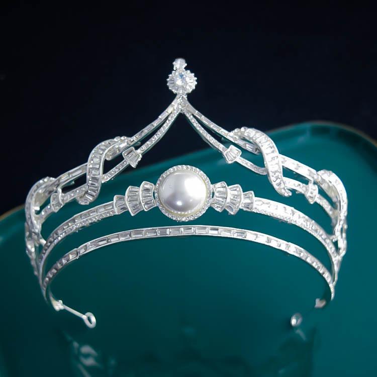 ヘアアクセサリー レディース キッズ 韓国風 欧米風 シンプル エレガント 豪華 華やか クラウン ティアラ プリンセス ウェディング 誕生日 パーティー 発表会 花モチーフ ジルコニア ラインストーン ガラス 電気メッキ加工 合金製 撮影小物(x2)