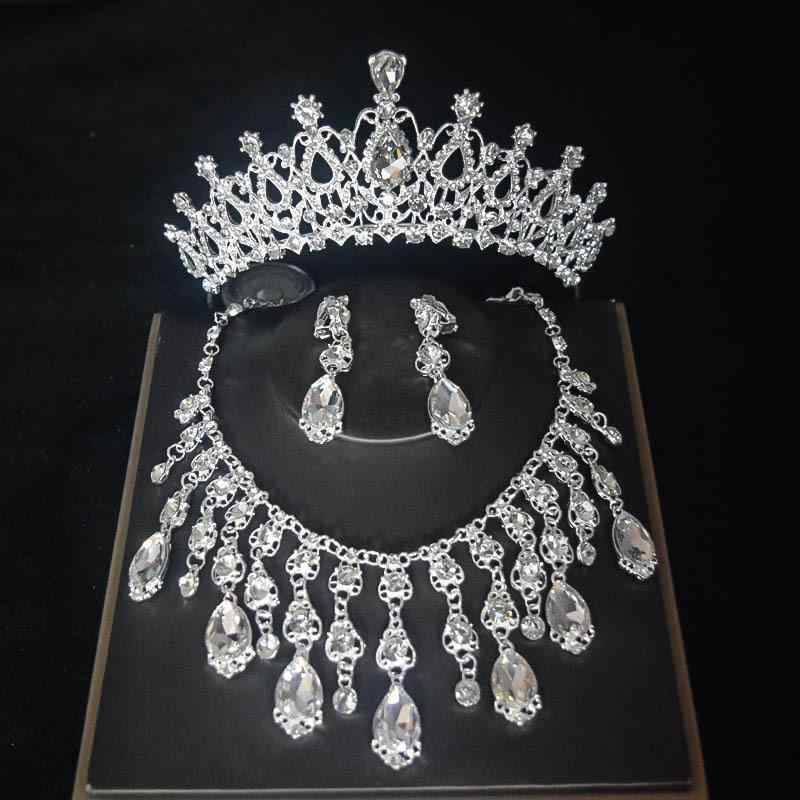 ウェディングアクセサリー レディース キラキラ 輝く ラインストーン しずく型 電気メッキ加工 韓国風 ティアラ クラウン ネックレス イヤリング 3点セット 結婚式 披露宴 二次会 花嫁 フォーマルドレス