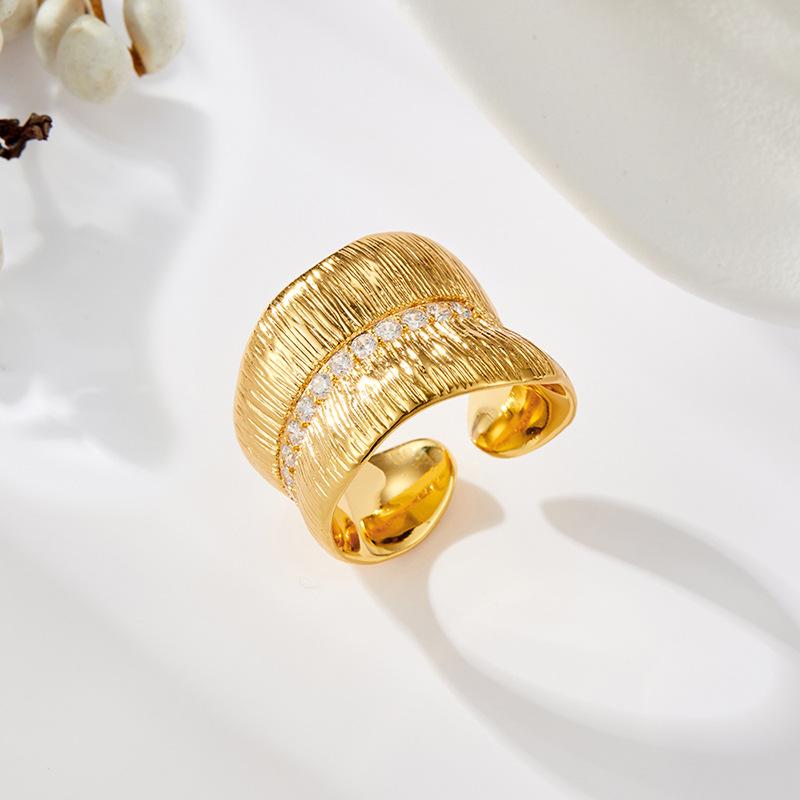 指輪 レディース フリーサイズ バナナリーフ アシンメトリー 人差し指リング 幅広 ヘアライン加工 欧米..