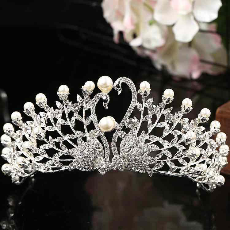 ティアラ レディース ブライダル 白鳥モチーフ ジルコニア 韓国風 ウェディングヘアアクセサリー 結婚式 フォトウェディング 前撮り 披露宴 お色直し 合金製 ...